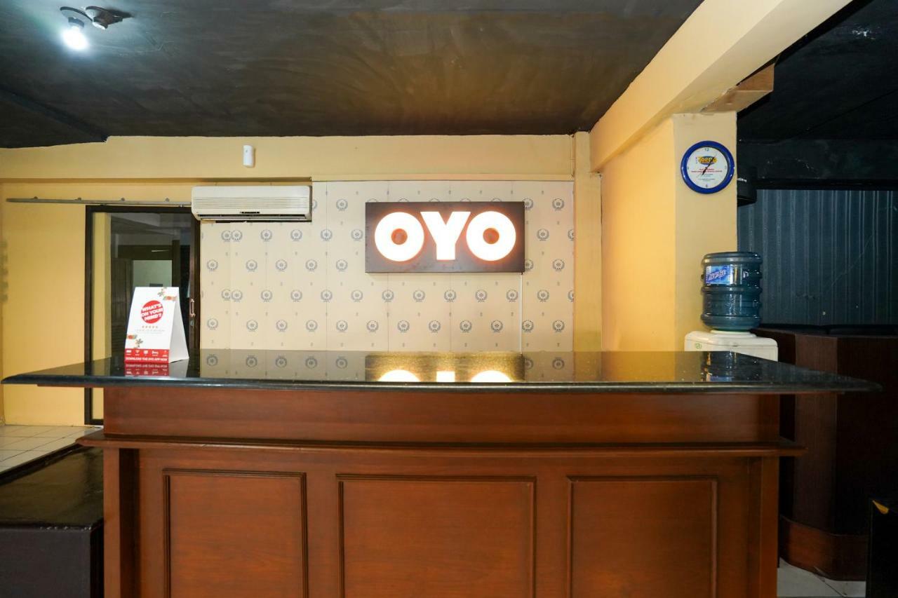 Oyo 1449 Istana Permata Dinoyo Surabaya Ngoại thất bức ảnh